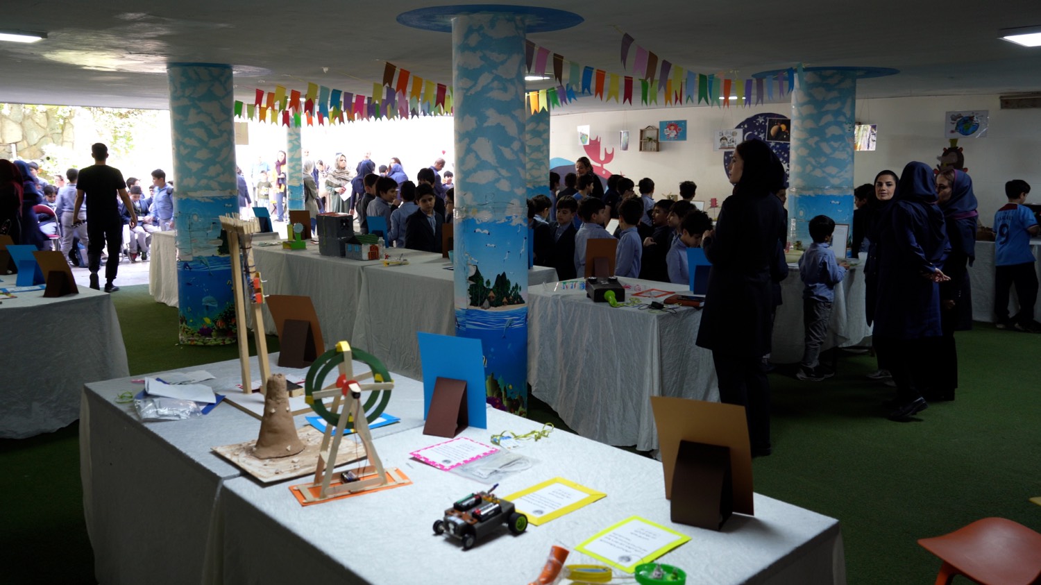 نمایشگاه دستاوردهای علمی تیزهوشان